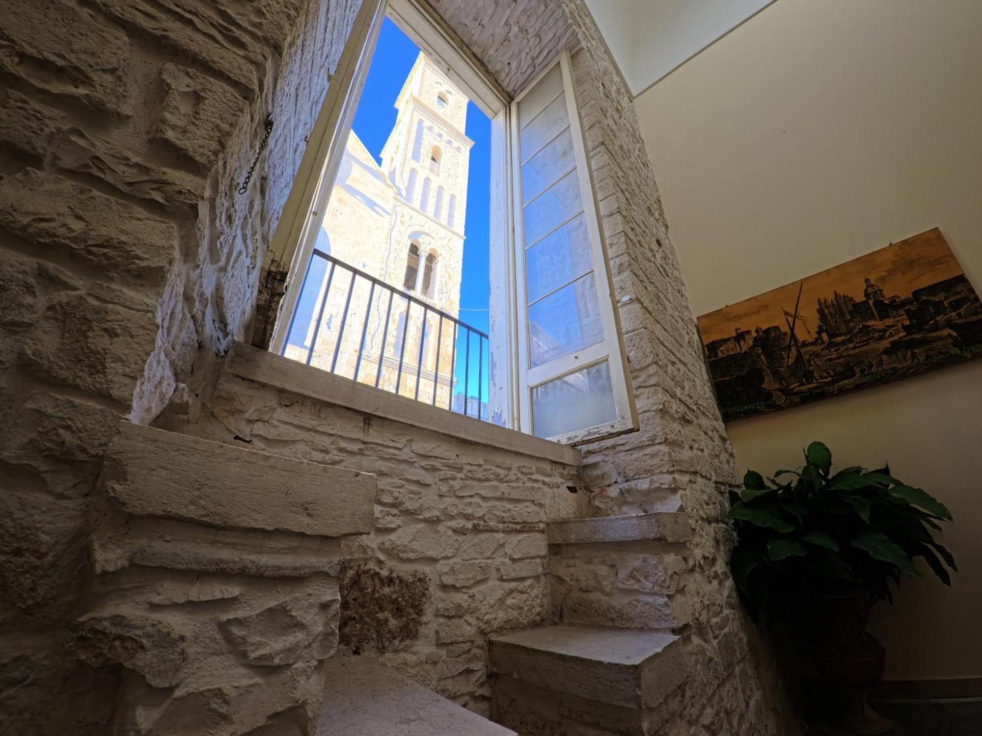 Palazzo Framarino Dei Malatesta - Noble Floor - XIV Century โจวีนัซโซ ภายนอก รูปภาพ