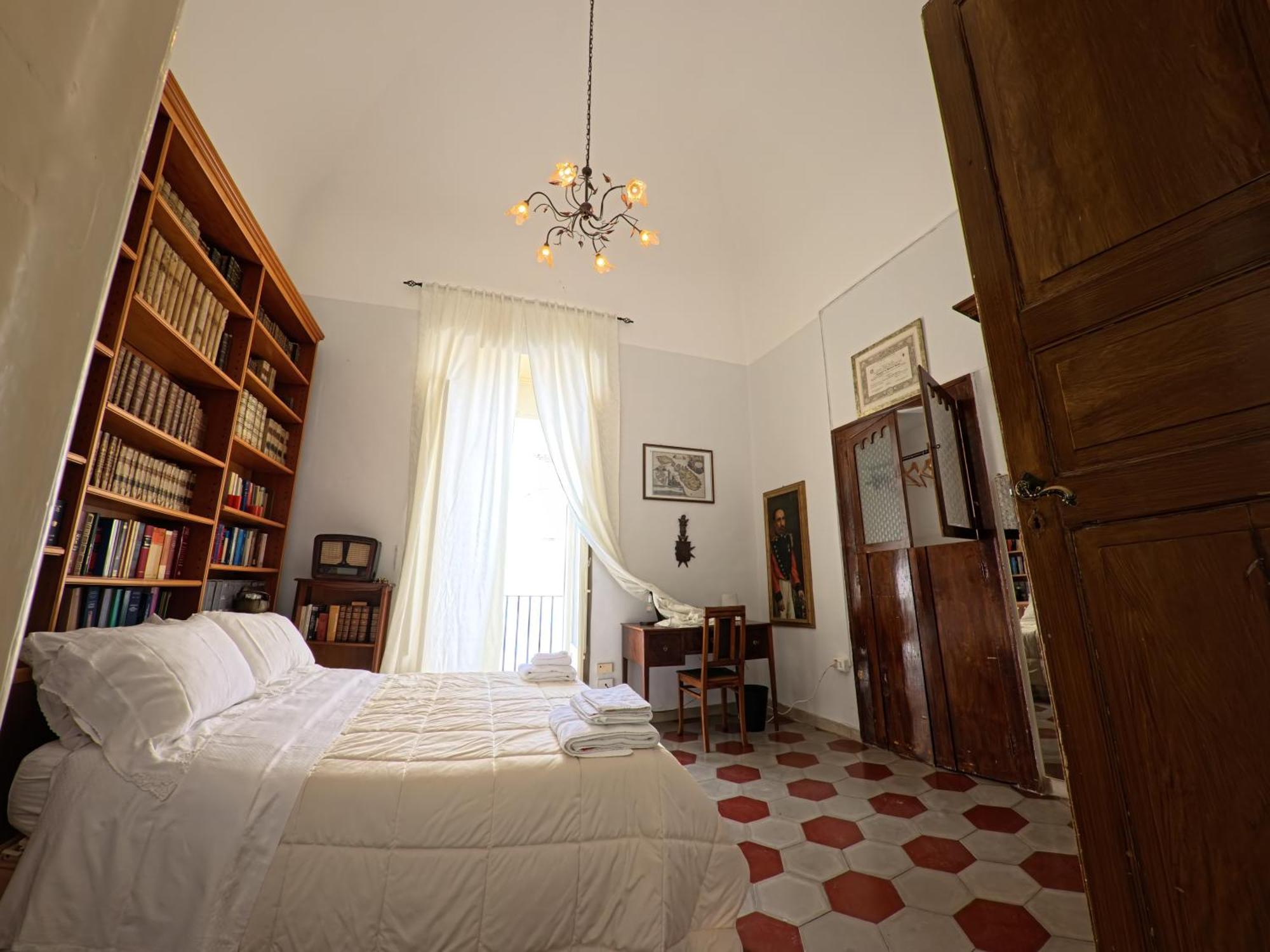Palazzo Framarino Dei Malatesta - Noble Floor - XIV Century โจวีนัซโซ ภายนอก รูปภาพ