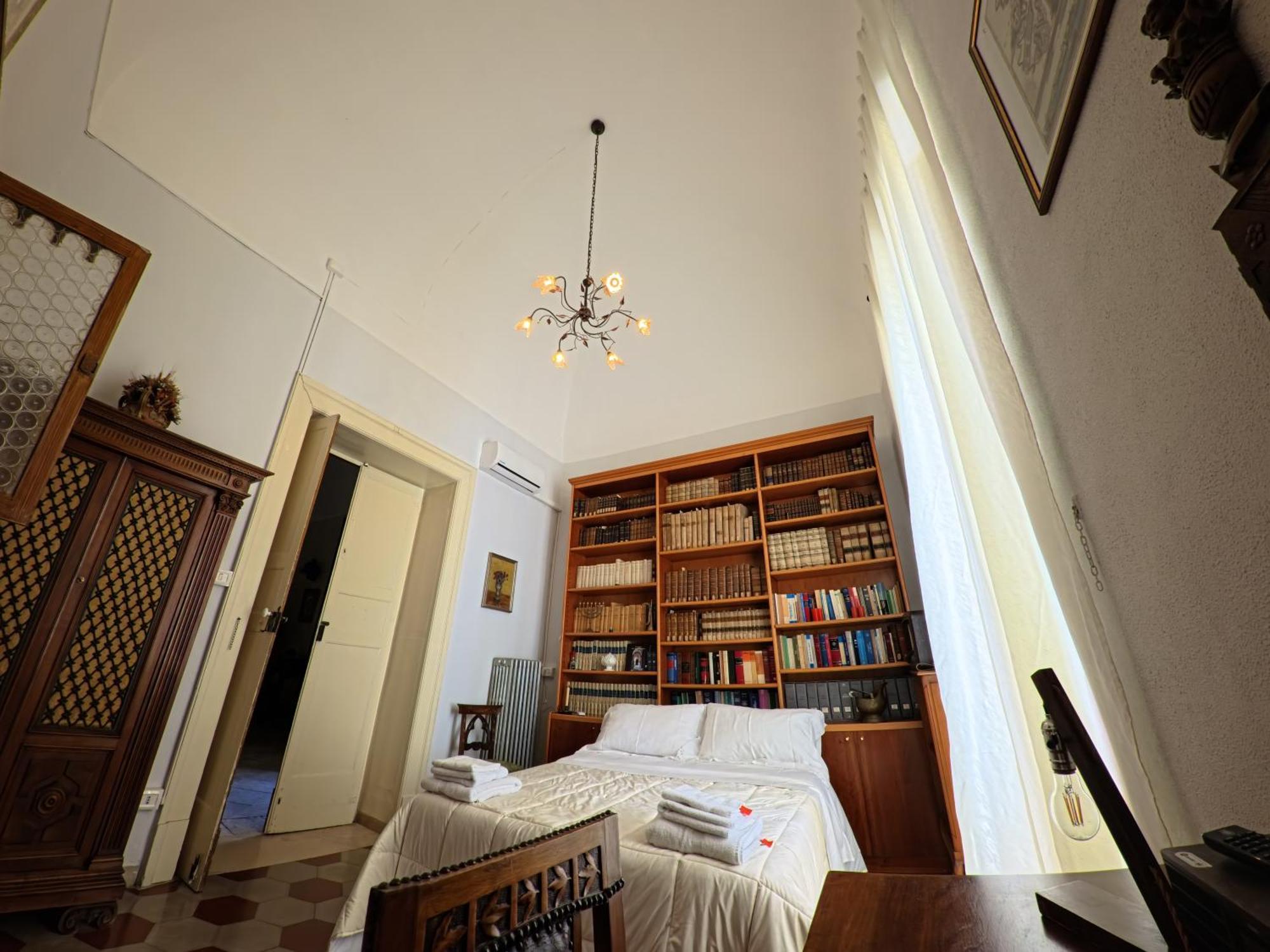Palazzo Framarino Dei Malatesta - Noble Floor - XIV Century โจวีนัซโซ ภายนอก รูปภาพ