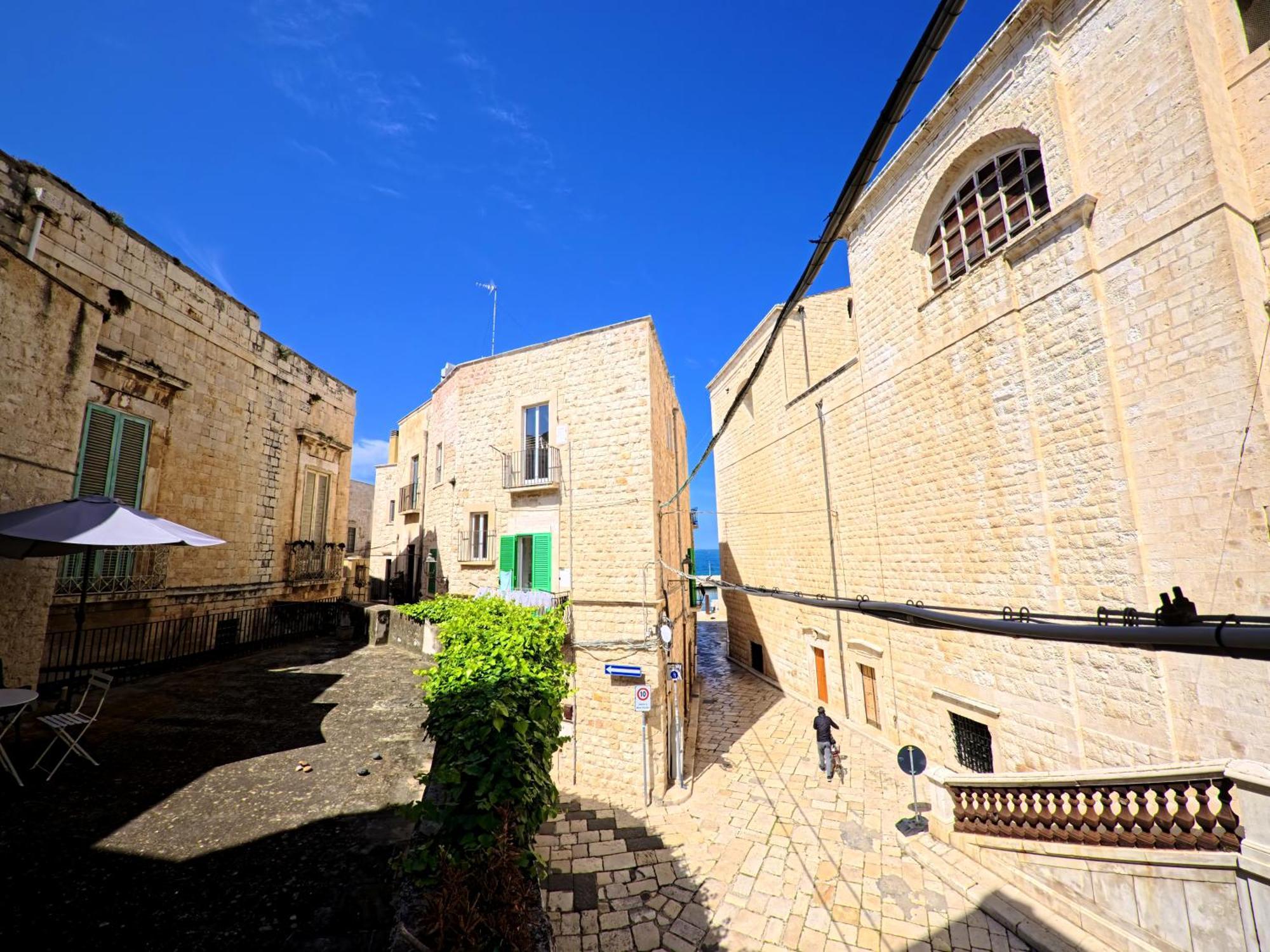 Palazzo Framarino Dei Malatesta - Noble Floor - XIV Century โจวีนัซโซ ภายนอก รูปภาพ