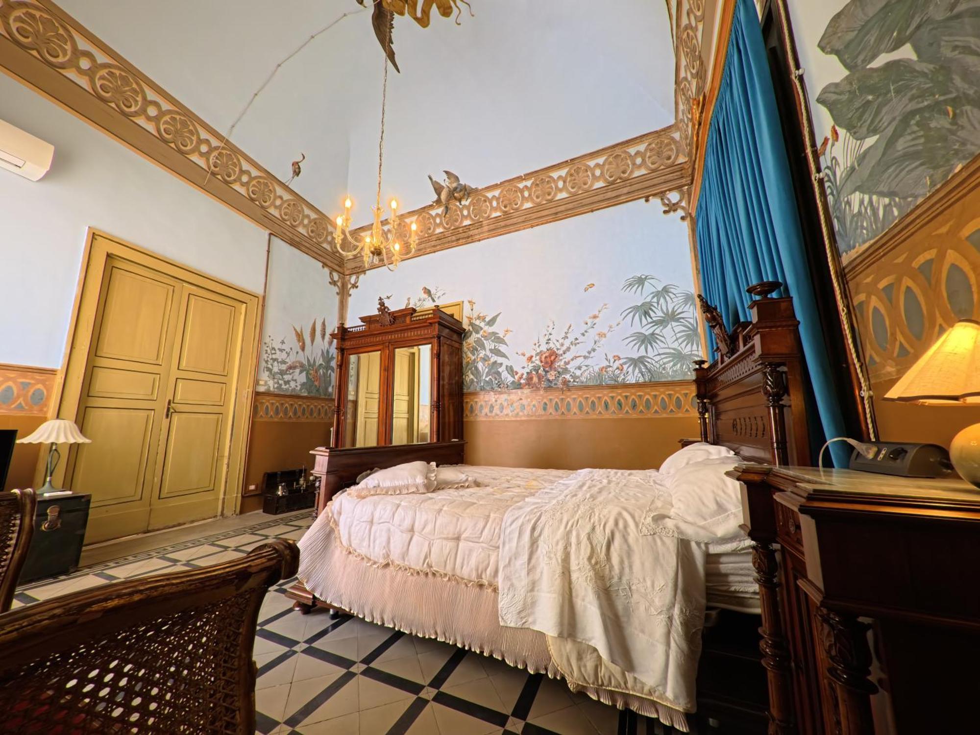 Palazzo Framarino Dei Malatesta - Noble Floor - XIV Century โจวีนัซโซ ภายนอก รูปภาพ